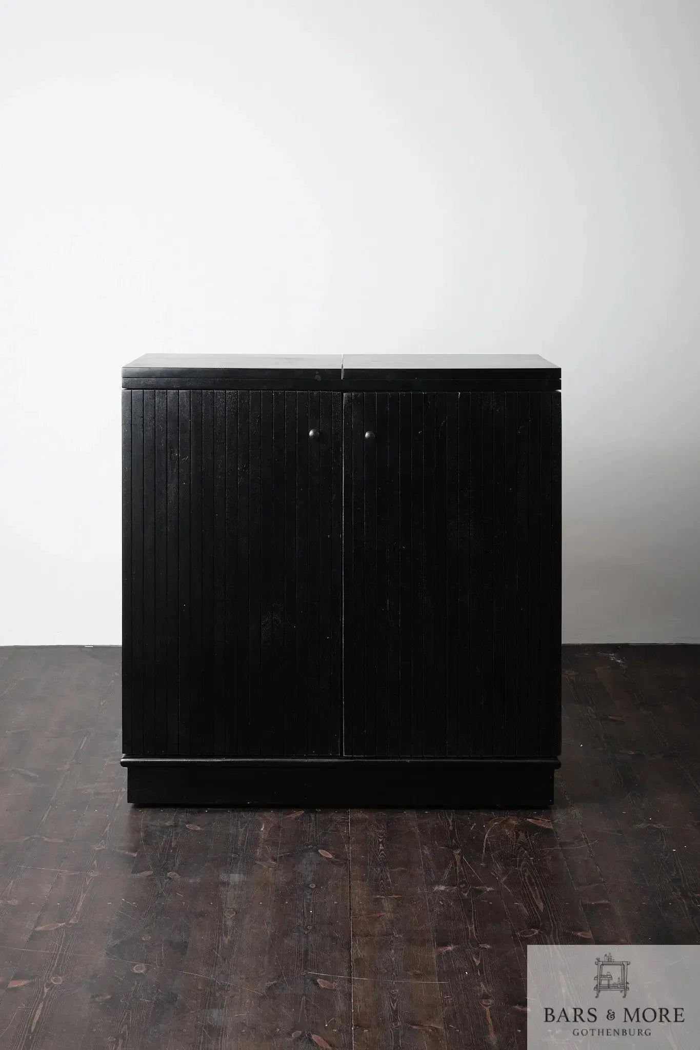 Bar Cabinet - Queens foldable PRO Home bar cabinet - Bars & More MyBarfurniture